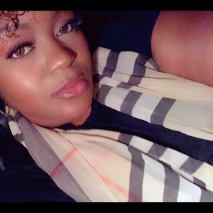 Meet your Posher, Tamara